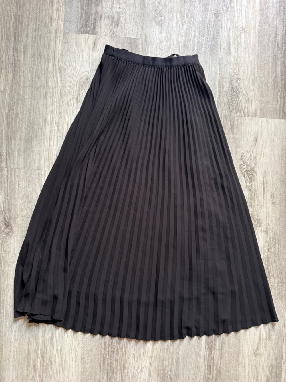 Babaton | Pleated Skirt